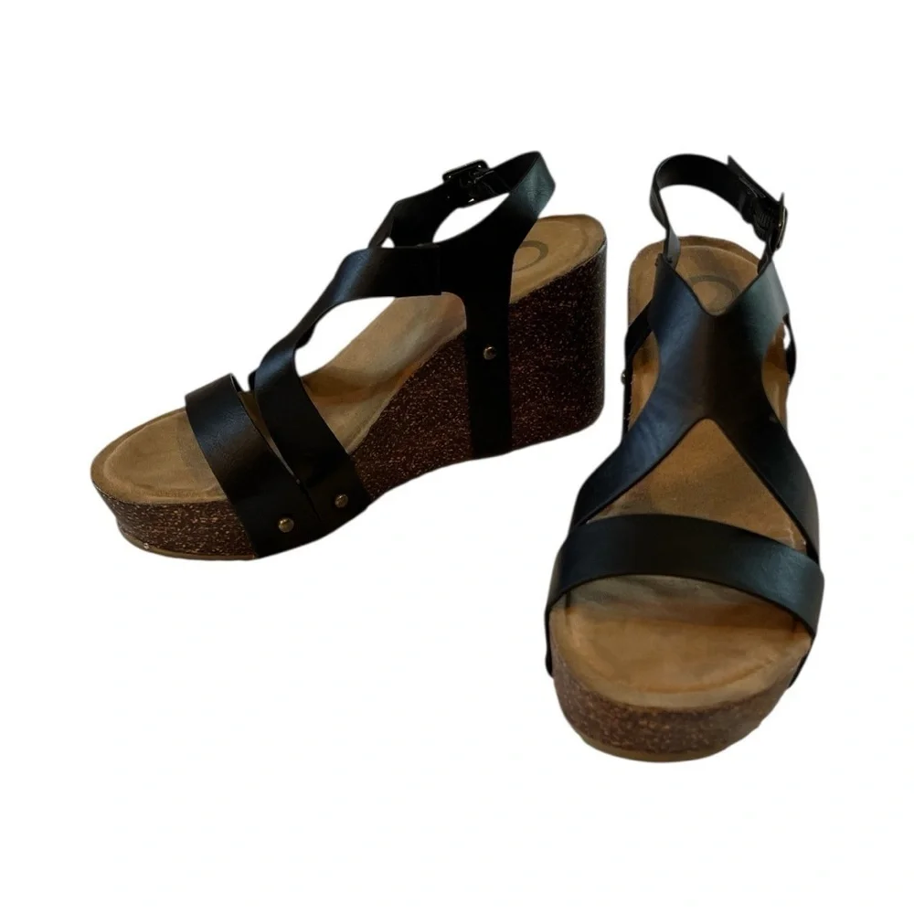 Journee Collection Wedge Geneva Black Sandal Size 7.5M​​​​​